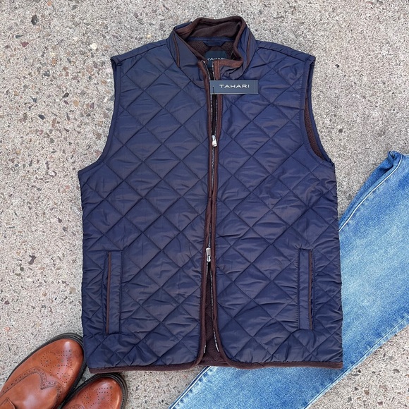 TAHARI Quilted Vest Zipper Pockets Navy Blue Brown Trim Size LARGE New NWT - Picture 1 of 8